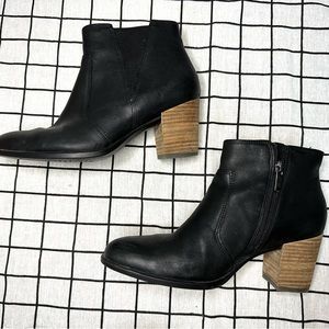 Ecco black leather heeled boots